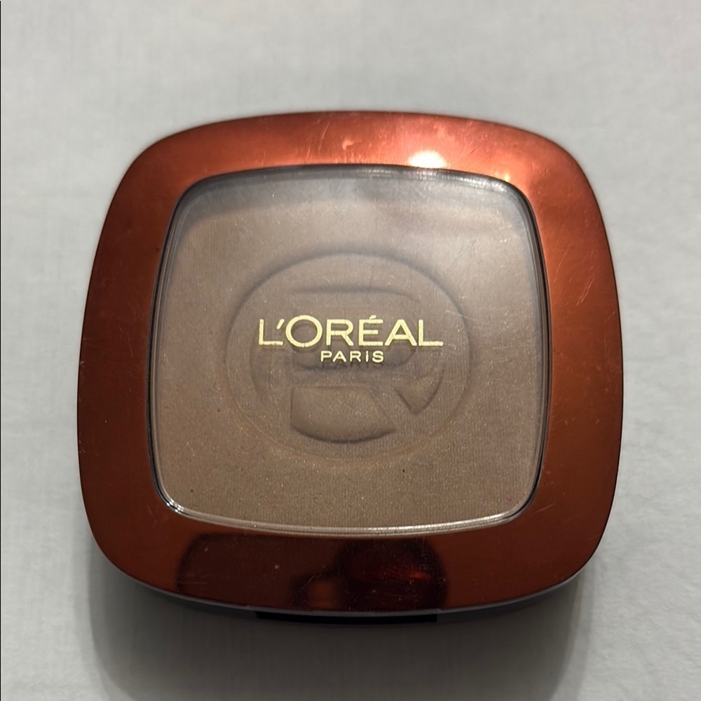 L'Oreal Paris Glam Bronze Complexion Boosting 06 Powder BRAND NEW